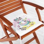 - Frm-4681-Gorsel-1 - Realhomes Beyaz Zemin Tatil Temalı Sevimli Kedi Desenli Dijital Baskılı Modern Fermuarlı Sandalye Minderi Realhomes