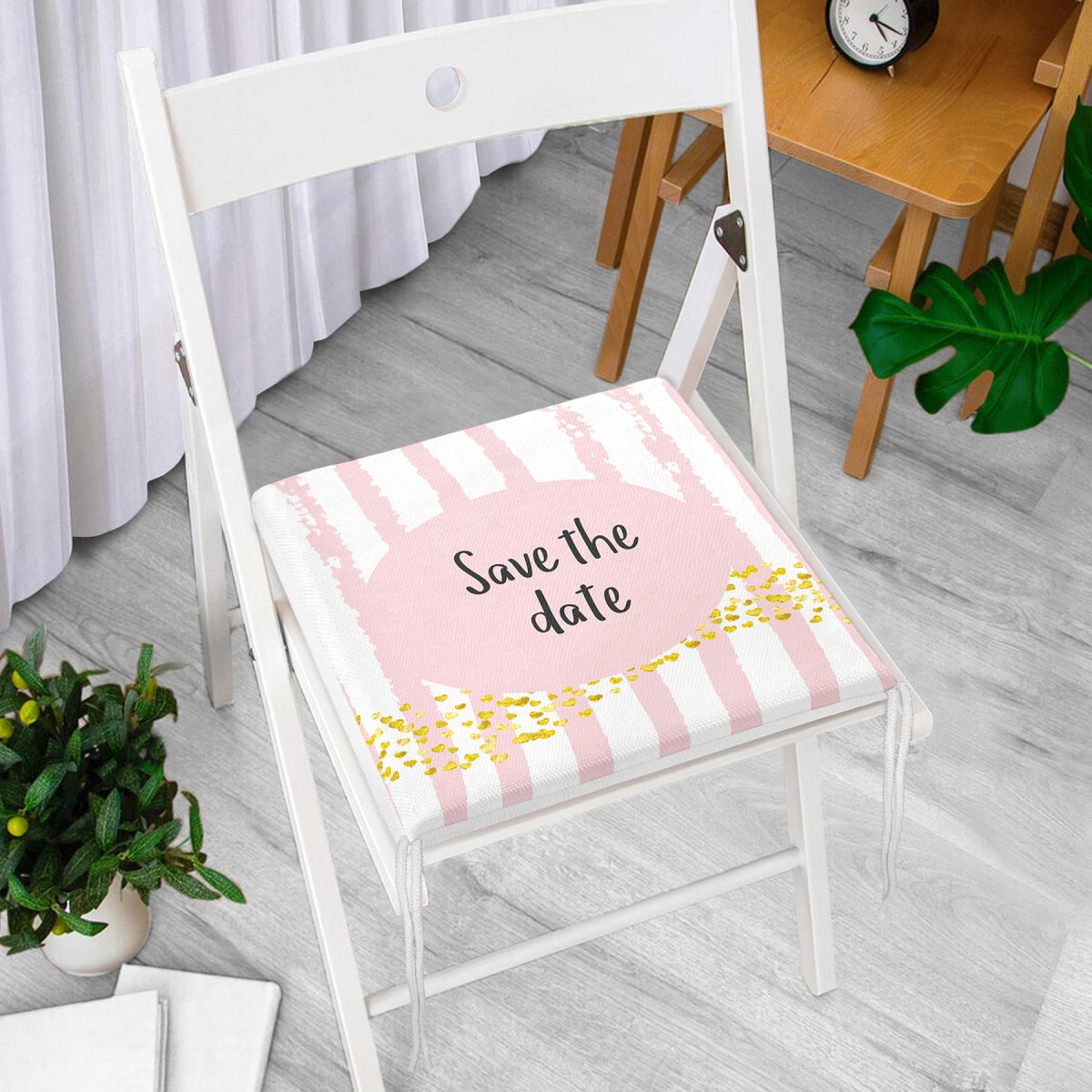 Pembe Zeminde Save The Date Motifli Modern Fermuarlı Sandalye Minderi Realhomes