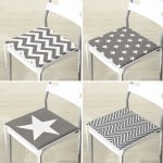 - RealHomes Fermuarlı Sandalye Minderi - Realhomes 4'lü Gri Zigzag ve Yıldız Motifli Fermuarlı Sandalye Minderi Seti Realhomes