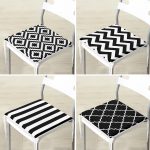- RealHomes Fermuarlı Sandalye Minderi - Realhomes  4'lü Siyah Beyaz Geometrik Şekiller Fermuarlı Sandalye Minderi Seti Realhomes