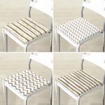 4'lü Beyaz Zemin Üzerinde Gold Detaylı Geometrik Desenli Modern Fermuarlı Sandalye Minderi Seti Realhomes