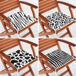 - RealHomes Fermuarlı Sandalye Minderi - Realhomes  4'lü Beyaz Zemin Üzerinde Zebra Desenli Modern Fermuarlı Sandalye Minderi Seti Realhomes