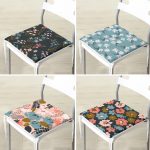 - RealHomes Fermuarlı Sandalye Minderi - Realhomes  4'lü Renkli Zemin Üzerinde Çiçek Desenli Modern Fermuarlı Sandalye Minderi Seti Realhomes