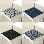 - RealHomes Fermuarlı Sandalye Minderi - Realhomes 4'lü Renkli Zemin Üzerinde Geometrik Çizimli Modern Fermuarlı Sandalye Minderi Seti Realhomes