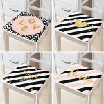 - RealHomes Fermuarlı Sandalye Minderi - Realhomes  4'lü Beyaz Zemin Üzerinde Gold Detaylı Yazılı Modern Fermuarlı Sandalye Minderi Seti Realhomes