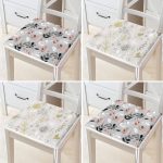 4'lü Renkli Zemin Üzerinde Yaprak Desenli Modern Fermuarlı Sandalye Minderi Seti Realhomes