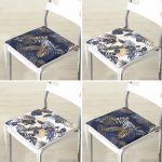 - RealHomes Fermuarlı Sandalye Minderi - Realhomes  4'lü Renkli Zemin Üzerinde Gold Detaylı Yaprak Desenli Modern Fermuarlı Sandalye Minderi Seti Realhomes