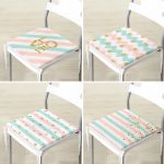 4'lü Renkli Zemin Üzerinde Gold Detaylı Geometrik Çizimli Modern Fermuarlı Sandalye Minderi Seti Realhomes