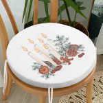 - RealHomes Yuvarlak Fermuarlı Minder - Realhomes  Çam Yapraklı Mum Tasarımlı Dijital Baskılı Modern Yuvarlak Fermuarlı Sandalye Minderi Realhomes