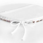 - RealHomes Yuvarlak Fermuarlı Minder - Realhomes  Beyaz Zemin Çapa & Dümen Tasarımlı Dijital Baskılı Yuvarlak Fermuarlı Sandalye Minderi Realhomes