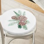 - RealHomes Yuvarlak Fermuarlı Minder - Realhomes  Kozalak Çizimli Cristmas Temalı Dijital Baskılı Yuvarlak Fermuarlı Sandalye Minderi Realhomes