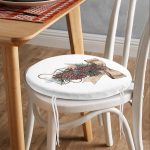 - RealHomes Yuvarlak Fermuarlı Minder - Realhomes  Kurdeleli Kozalak Motifli Dijital Baskılı Yuvarlak Fermuarlı Sandalye Minderi Realhomes