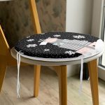 - RealHomes Yuvarlak Fermuarlı Minder - Realhomes Siyah Kar Taneli Zemin Hediye Paketleri Desenli Dijital Baskılı Modern Yuvarlak Fermuarlı Sandalye Minderi Realhomes