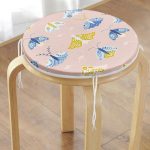 - RealHomes Yuvarlak Fermuarlı Minder - Realhomes  Pembe Zemin Renkli Kelebekler Özel Tasarım Dijital Baskılı Modern Yuvarlak Fermuarlı Sandalye Minderi Realhomes