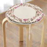 Renkli Çiçek Çerçeveli Dijital Baskılı Modern Yuvarlak Fermuarlı Sandalye Minderi Realhomes