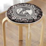 - RealHomes Yuvarlak Fermuarlı Minder - Realhomes Gül & Portre Motifli Dijital Baskılı Yuvarlak Fermuarlı Sandalye Minderi Realhomes