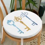 - RealHomes Yuvarlak Fermuarlı Minder - Realhomes  Renkli Anahtar Desenli Dijital Baskılı Yuvarlak Fermuarlı Sandalye Minderi Realhomes