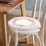 - RealHomes Yuvarlak Fermuarlı Minder - Realhomes Çiçek Motifli Think Happy Dijital Baskılı Yuvarlak Fermuarlı Sandalye Minderi Realhomes