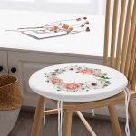 Özel Tasarım İsimli Çiçek Desenli Dijital Baskılı Yuvarlak Fermuarlı Sandalye Minderi Realhomes