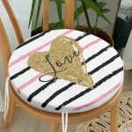 - RealHomes Yuvarlak Fermuarlı Minder - Realhomes  Love Yaldızlı Kalp Desenli Dijital Baskılı Modern Yuvarlak Fermuarlı Sandalye Minderi Realhomes