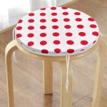 - RealHomes Yuvarlak Fermuarlı Minder - Realhomes Kırmızı Puantiyeli Dijital Baskılı Yuvarlak Fermuarlı Sandalye Minderi Realhomes