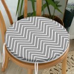 - RealHomes Yuvarlak Fermuarlı Minder - Realhomes  Gri Zikzak Temalı Dijital Baskılı Modern Yuvarlak Fermuarlı Sandalye Minderi Realhomes