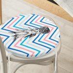 - RealHomes Yuvarlak Fermuarlı Minder - Realhomes Zikzak Zeminde Ananaslar Yuvarlak Fermuarlı Sandalye Minderi Realhomes