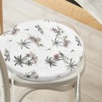 - RealHomes Yuvarlak Fermuarlı Minder - Realhomes  Beyaz Temalı Palmiye Adası Dijital Baskılı Yuvarlak Fermuarlı Sandalye Minderi Realhomes