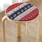 - RealHomes Yuvarlak Fermuarlı Minder - Realhomes Yılbaşı Geyikleri Motifli Dijital Baskılı Yuvarlak Fermuarlı Sandalye Minderi Realhomes