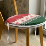 - RealHomes Yuvarlak Fermuarlı Minder - Realhomes  Realhomes Yılbaşı Geyikleri ve Ağaçlar Dijital Baskılı Modern Yuvarlak Fermuarlı Sandalye Minderi Realhomes