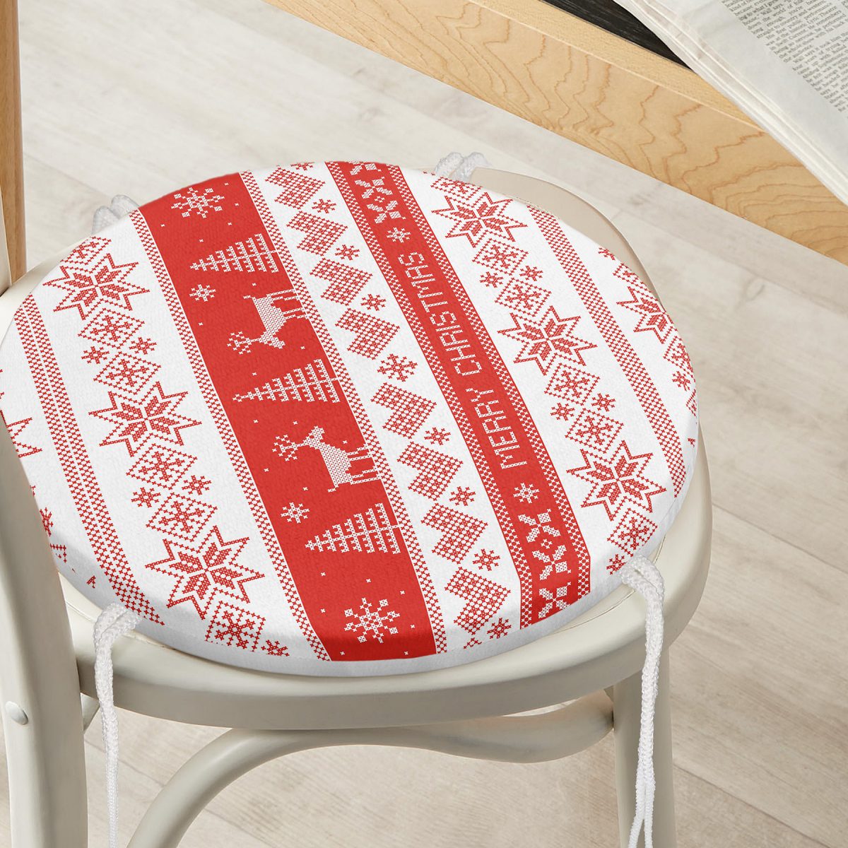 Merry Christmas Kanaviçe Görünümlü Geyikler Dijital Baskılı Yuvarlak Fermuarlı Sandalye Minderi Realhomes
