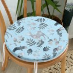 - RealHomes Yuvarlak Fermuarlı Minder - Realhomes Mavi Zeminli Geyik ve Yaprak Desenli Yuvarlak Fermuarlı Sandalye Minderi Realhomes