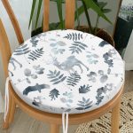Realhomes Beyaz Zeminli Geyik ve Yaprak Motifleri Dijital Baskılı Modern Yuvarlak Fermuarlı Sandalye Minderi Realhomes