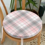 - RealHomes Yuvarlak Fermuarlı Minder - Realhomes  Pembe Gri Ekose Desenli Yuvarlak Fermuarlı Sandalye Minderi Realhomes