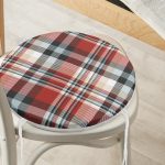 - RealHomes Yuvarlak Fermuarlı Minder - Realhomes  Kırmızı Siyah Beyaz Ekose Desenli Yuvarlak Fermuarlı Sandalye Minderi Realhomes