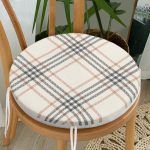 - RealHomes Yuvarlak Fermuarlı Minder - Realhomes Krem Renkte Ekose Desenli Yuvarlak Fermuarlı Sandalye Minderi Realhomes
