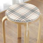 - RealHomes Yuvarlak Fermuarlı Minder - Realhomes Krem Renkte Ekose Desenli Yuvarlak Fermuarlı Sandalye Minderi Realhomes