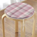 Gri Zeminli Ekose Desenli Yuvarlak Fermuarlı Sandalye Minderi Realhomes