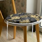 - RealHomes Yuvarlak Fermuarlı Minder - Realhomes  Siyah Zeminde Altın Yapraklar Desenli Yuvarlak Fermuarlı Sandalye Minderi Realhomes