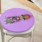 - RealHomes Yuvarlak Fermuarlı Minder - Realhomes Mor Zeminde Ananas Desenli Modern Yuvarlak Fermuarlı Sandalye Minderi Realhomes