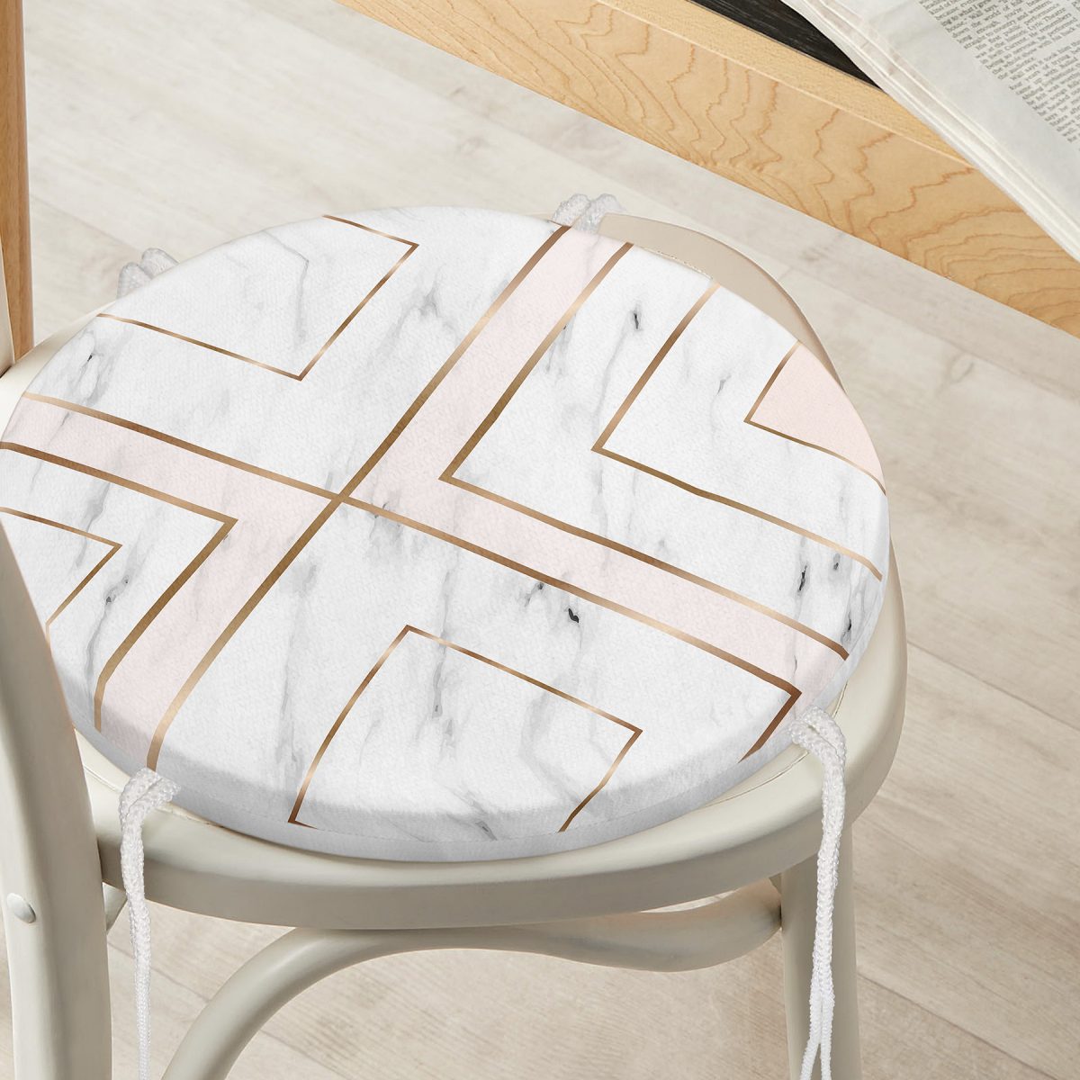 Mermer Zeminli Geometrik Detaylı Modern Yuvarlak Fermuarlı Sandalye Minderi Realhomes