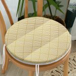 Geometrik Altın Kabartma Desenli Özel Tasarım Yuvarlak Fermuarlı Sandalye Minderi Realhomes