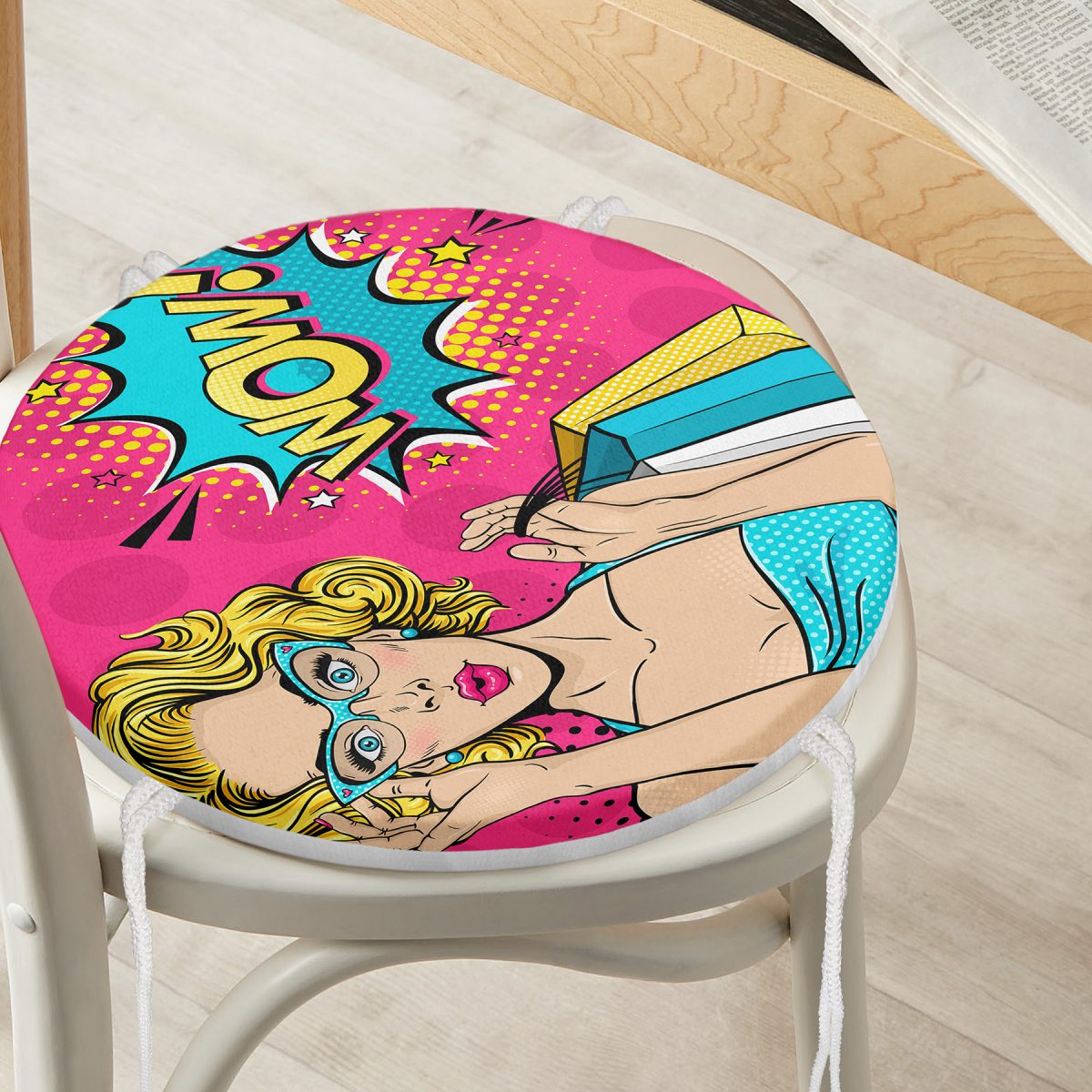 Pembe Pop Art Wow Tasarımlı Yuvarlak Fermuarlı Sandalye Minderi Realhomes