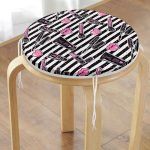 - RealHomes Yuvarlak Fermuarlı Minder - Realhomes Realhomes Siyah Çizgili Popart Makeup Desenli Modern Yuvarlak Fermuarlı Sandalye Minderi Realhomes