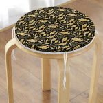 - RealHomes Yuvarlak Fermuarlı Minder - Realhomes  Siyah Zeminli Altın Yapraklar Motifli Yuvarlak Fermuarlı Sandalye Minderi Realhomes
