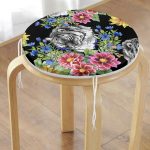 - RealHomes Yuvarlak Fermuarlı Minder - Realhomes  Siyah Zeminde Leopar ve Çiçekler Özel Tasarım Yuvarlak Fermuarlı Sandalye Minderi Realhomes