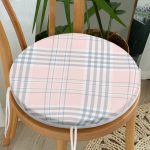 - RealHomes Yuvarlak Fermuarlı Minder - Realhomes  Pembe Zeminli Ekose Desenli Özel Tasarım Yuvarlak Fermuarlı Sandalye Minderi Realhomes