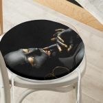 - RealHomes Yuvarlak Fermuarlı Minder - Realhomes  Siyahı Kadın Motifli Özel Tasarım Yuvarlak Fermuarlı Sandalye Minderi Realhomes