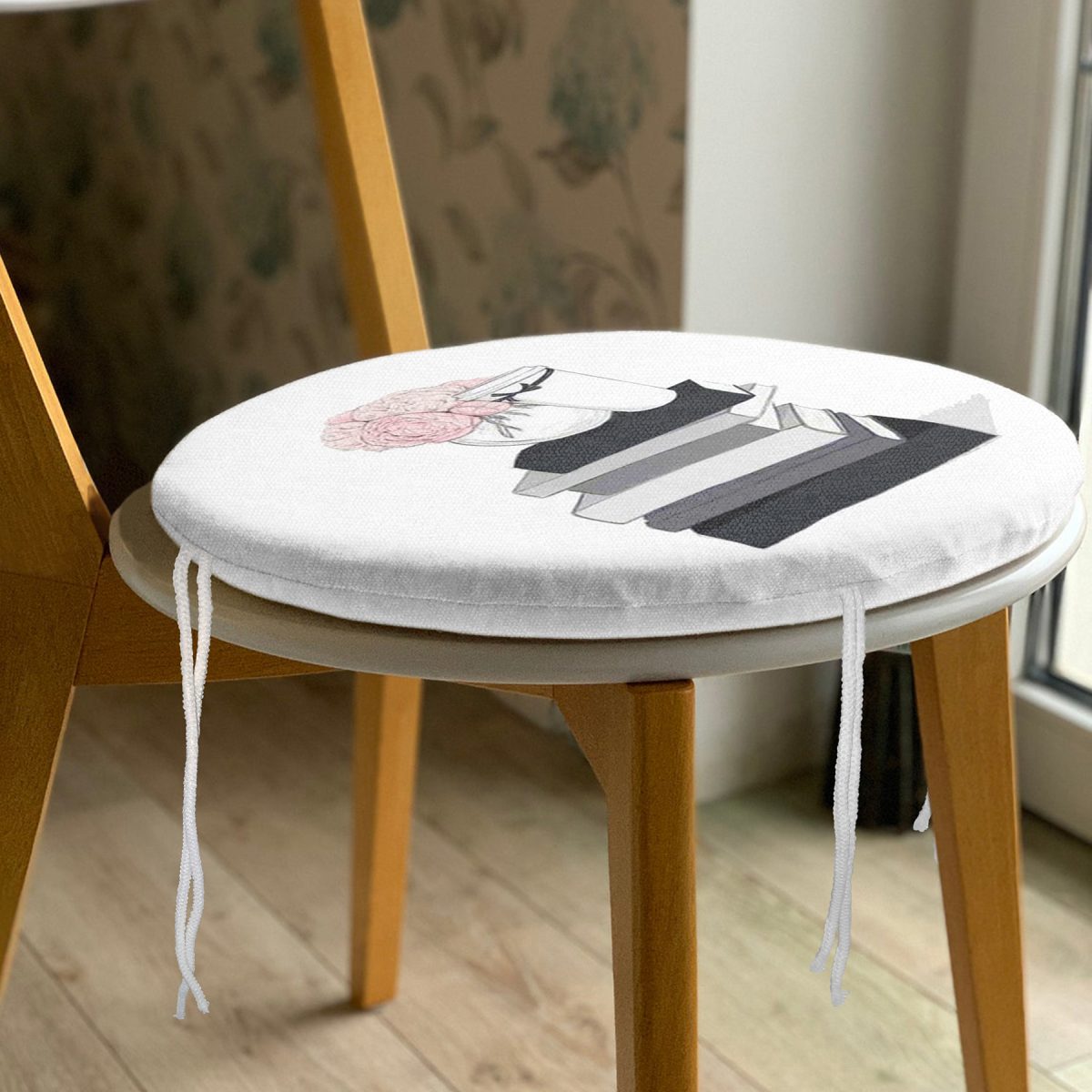 Gül Kitap ve Kahve Tasarımlı Dijital Baskılı Yuvarlak Fermuarlı Sandalye Minderi Realhomes