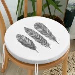 - RealHomes Yuvarlak Fermuarlı Minder - Realhomes Karakalem Tüy Desenli Dijital Baskılı Modern Yuvarlak Fermuarlı Sandalye Minderi Realhomes